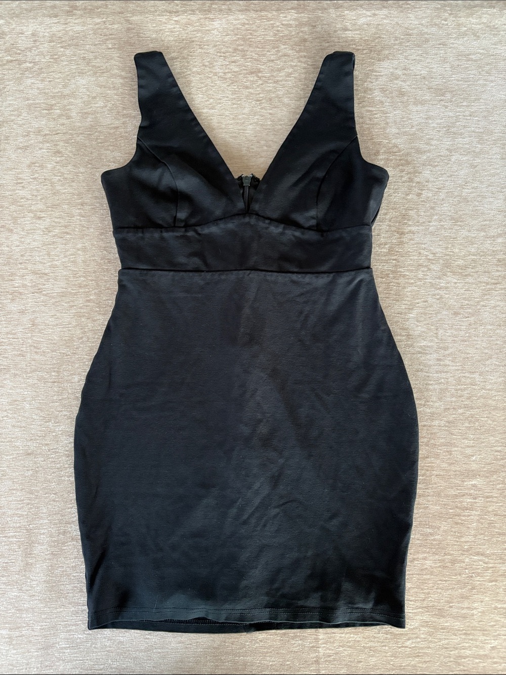 Lulu's Black Fitted Bodycon Sheath Mini Dress w/ Back Zipper Size M